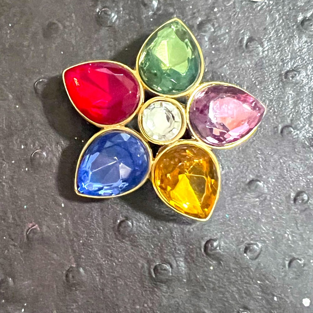Vintage 1980’s Gemstone Flower Brooch